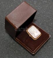 1900-as évek eleje női aranygyűrű (Au) 14K fehér kámeával, kis ékszerdobozban