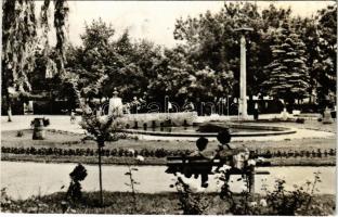 1967 Bacau, Bákó; Vedere din parc / park (EK)