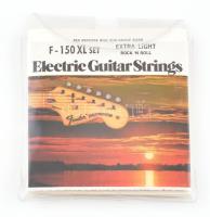 Cremona klasszikus gitár tokkal, hozzá egy készlet elektromos gitár húr