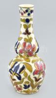 Fischer antik kisméretű váza, jelzett, kopásnyomokkal, szájpereme restaurált. m: 11 cm
