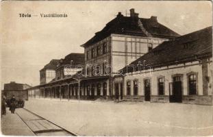 1917 Tövis, Teius; pályaudvar, vasútállomás. Vasúti levelezőlapárusítás 995. / railway station (felületi sérülés / surface damage)