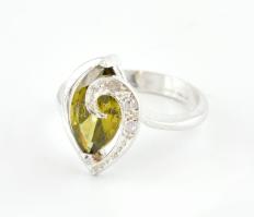 Ezüst(Ag) gyűrű sárga kővel, jelzett, méret: 58, bruttó: 5 g