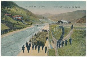 Targu Ocna, Aknavásár; Convoiul venind de la Saline / prisoners of war (POW) coming from the salt mine, soldiers