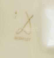 Drasche porcelán bonbonier. Részben kézzel festett, jelzett, minimális kopással, 11x9x7 cm