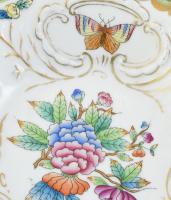 Herendi Viktória mintás tál. Kézzel festett, jelzett 1941, kopással d: 18 cm