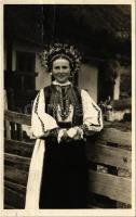 Marótlaka, Morlaka, Morlaca (Kolozs); Román lány / Fetita / Romanian folklore. Foto orig. J. Fischer 1935. (fa)