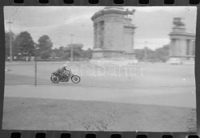 cca 1960 Budapest Városliget, Tihany, motorverseny, 2 tekercs fotónegatív