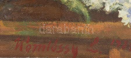 Kómlóssy László (1919-1990): Csendélet. Olaj, vászon. Dekoratív, sarkaiban kissé sérült fakeretben. ...