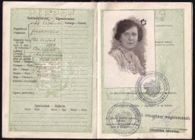 1934 Bp., a Magyar Királyság által kiállított fényképes útlevél vízumokkal / Hungarian passport