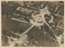 cca 1920 2 db Budapesti légi felvétel 12x1+6 cm kartonon Hősök tere, Városliget