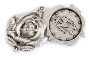 Rózsás Szűz Mária medál, fém, két részből áll, 30x27 mm