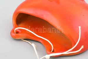 Goebel szíves szenteltvíz tartó. Kézzel festett, jelzett, hibátlan d: 9 cm