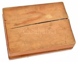 Mágneses úti sakk készlet repedt dobozzal