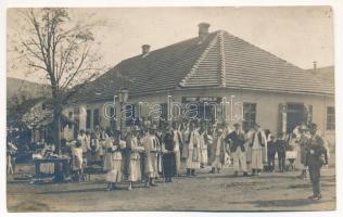 1925 Gurahonc, Honctő, Gurahont; Iosif Darula üzlete, piac / shop, market. photo (fl)