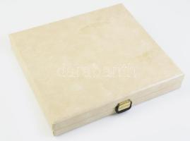 Kávézó készlet hat személyes garnitúra, eredeti dobozában aranyozott, új állapotban