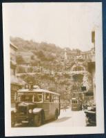 cca 1930 Budapest, Gellért-hegy, 8-as busz, 27-es villamos, fotó, hátoldalon albumba ragasztás nyomaival, 6,5×5 cm