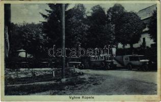 1930 Vihnye, Vihnyefürdő, Kúpele Vyhne; autóbuszok / autobuses (Rb)