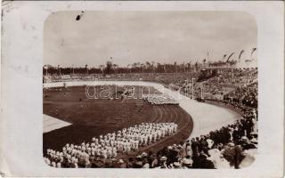 1913 Berlin, running race. photo (EK)