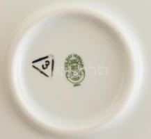 Zsolnay honfoglalás dísz tál matricás, jelzett, hibátlan, eredeti dobozában d: 31 cm