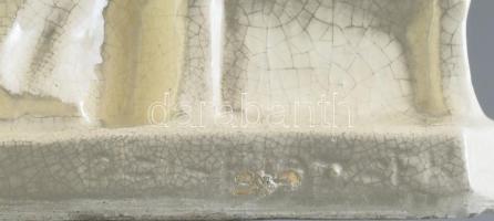 Ősi Blazsek László (1905-1970): Fohász. Fajansz, jelzett: Ősi Blazsek. Feltehetően Hódmezővásárhely ...