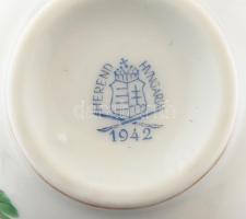 Herendi petrezselyem mintás két személyes mokkás készlet. Kézzel festett, jelzett, egyik csészén haj...