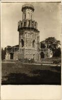 Kendilóna, Luna de Jos (Kolozs); Teleki kastély romjai, torony, kerékpárosok / castle tower ruins, cyclists. photo