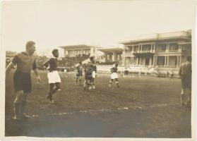 cca 1930-1936 Debreceni Bocskai csapatának meccsein, túráin készült fotók, vegyes méretben