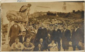 cca 1930-1936 Debreceni Bocskai csapatának meccsein, túráin készült fotók, vegyes méretben