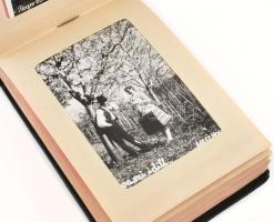 Mátrai Emlék, fényképalbum 39 db fekete-fehér fotóval (9x6 cm körüli méretben), egészvászon-kötésben, 12,5x8,5 cm