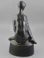 Oláh Sándor (1907-1983): Női akt. Kerámia, talapzatán verssel, hibátlan, jelzett, m: 49 cm