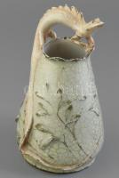 Amphora szecessziós, figurális dísz váza, gyári tűzrepedéssel, lis lepattanással, kopásokkal, jelzés nélkül, m: 20 cm