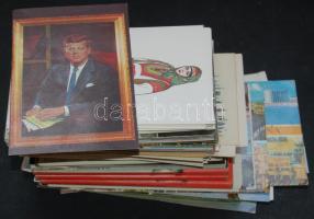 250 db megíratlan külföldi képeslap