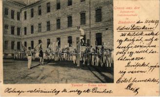 1898 (Vorläufer) Budapest II. Cs. és kir. gyalogsági kadétiskola, katonák torna gyakorlat közben az udvaron