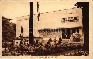 Exposition Internationale Paris 1937. Pavillon de la Hongrie / Párizsi Világkiállítás, Magyarország pavilonja / Paris Exposition Internationale, Hongrie (Hungarian pavilion). Hungarika (EK)