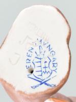 Herendi porcelán sepregető lányka, kézzel festett, jelzett, kopásokkal, m: 9 cm