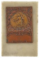 1941. Magyar Kerékpáros Szövetség - Váltóverseny IV. 1941 bronz díjplakett (42x52mm) márványtalapzaton (60x89x15mm) T:AU