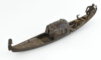 Velencei gondola, fém dísztárgy, levehető részekkel (madár és a kabin teteje), hozzá régi kulcsok és...