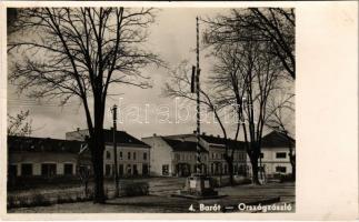 Barót, Baraolt; országzászló, Berszán József, Lőrincz Endre, Tomsa Antal utóda és Nuridsány János üzlete / Hungarian flag, shops (fl)