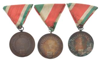 ~1945. "Magyar Kerékpáros Szövetség" kétoldalas, ezüstözött bronz és bronz díjérem mellsza...