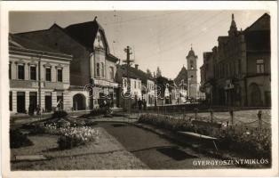 1941 Gyergyószentmiklós, Gheorgheni; Margaréta cukrászda, teázó, Zárug üzlete, gyógyszertár, tea house. Foto Ambrus felvétele / confectionery, shops, pharmacy (fl)