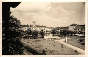 Sepsiszentgyörgy, Sfantu Gheorghe; Fő tér, polgári leány iskola / main square, girl school (fl)