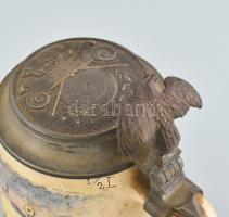 Antik porcelán, vadász korsó, jelzett, fém fedővel, kopott, m: 16 cm