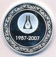 DN "MTA BKKL - ME AKKI - MTA OBKL - 50. évforduló / 1957-2007" jelzett Ag emlékérem (31,29...