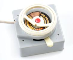 TATRA 603 lemez játékautó, távirányítású, eredeti dobozában. KOH-I-NOR HARDTMUTH gyártmány, Csehszlo...