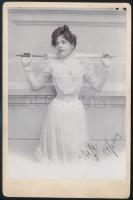 1899 Stefi aláírt kabinetfotó pózoló hölggyel 13x19 cm