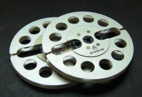 2db Woen márkájú magnószalag orsó