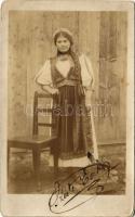 1919 Köröstárkány, Tarcaia (Bihar); Szűts Eszkó népviseletben / girl in folk costume. photo (EK)