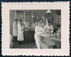 1939 Pécs Orvosi klinika laboratóriuma 6x9 cm