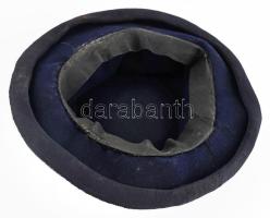 Mary Poppins-jellegű női kalap bordó szalaggal 10.000