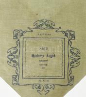 Gépzongora tekercs eredeti dobozában az 19. század legvégéről. Egyveleg Charles Lecocq La fille de M...